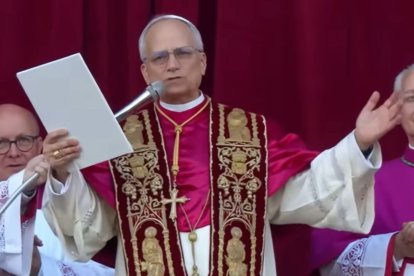 'La pace sia con tutti voi [La paz sea con todos vosotros]': fueron las primeras palabras de León XIV el 8 de mayo, en su primera aparición ante los fieles como Papa.