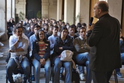 El obispo José Ignacio Munilla, en un encuentro diocesano como el que se celebrará el 3 y 4 de octubre en torno a la evangelización.