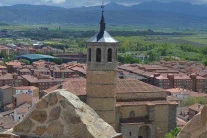 La mayoría de los cristianos necesita la referencia frecuente, pública, institucional y compartida de la como apoyo a la suya frente a los embates de sus enemigos.