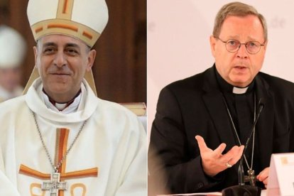 El cardenal Víctor Fernández, prefecto del Dicasterio para la Doctrina de la Fe (izda.) y el obispo Georg Bätzing, presidente de la conferencia episcopal alemana.
