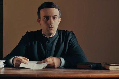 Pedro Poveda, interpretado por Raúl Escuredo en 'Poveda' (2016) de Pablo Moreno.