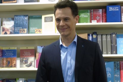 Desde  adolescente, Christian Gálvez sintió curiosidad por los Evangelios y la época de Jesús, los ha investigado en los últimos años