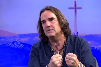 Cake Minuesa, durante la presentación en OK Diario de su documental "El Valle de los caídos: 2019, la profanación".