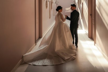 El matrimonio indisoluble y exclusivo se enfrenta a retos y laberintos, pero sigue inscrito en el corazón de los que aman de verdad