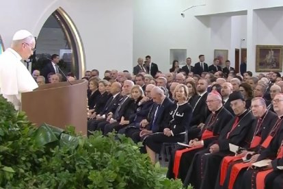 León XIV en su primer día en Líbano se dirige a las autoridades civiles y religiosas