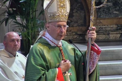 El cardenal Angelo Bagnasco, aunque ya emérito, es una de las figuras más respetadas del episcopado europeo.