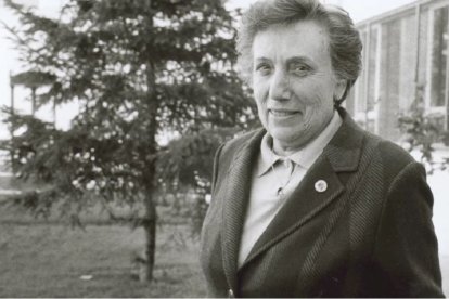 Asunción Linares, en la Universidad de Granada, fue la primera mujer española catedrática de una carrera de Ciencias