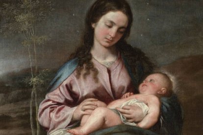 Los ángeles tienen padre, el Creador. Pero no tienen Madre. Dios sí quiso tenerla para hacerse hombre y obrar la Redención.