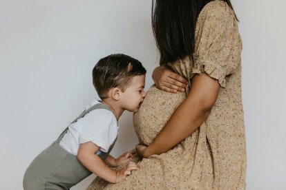 Conforme aparecen nuevos estudios sobre las raíces del feminismo, el apoyo a sus postulados entre chicas jóvenes disminuye.