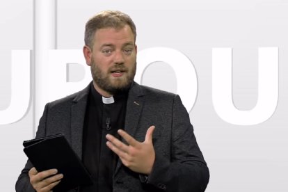 Gaultier de Chaillé en un consultorio del canal KTO en 2019