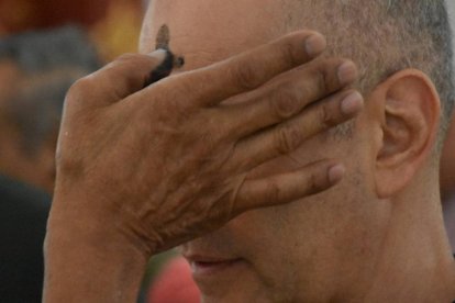 La imposición de la ceniza nos recuerda que el polvo es el origen y el origen siempre espera.