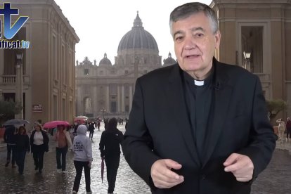 El padre Santiago Martín aborda las cuestiones polémicas que ha planteado la actualidad vaticana.