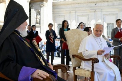 León XIV con Aram I, Catolicós armenio de la Sede de Cilicia, en la audiencia pública del miércoles 20 de mayo