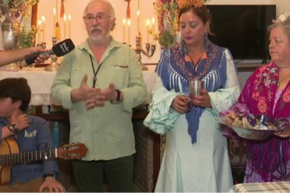 Un bautizo rociero de la Hermandad del Rocío, de Jerez, en la Vigilia de Pentecostés de 2026