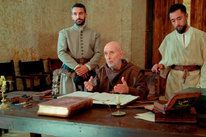 Juan de Zumárraga, primer obispo de México, en la película de 2024 Guadalupe; llegó 2 años después del primer Corpus Christi mexicano, quiso depurarlo