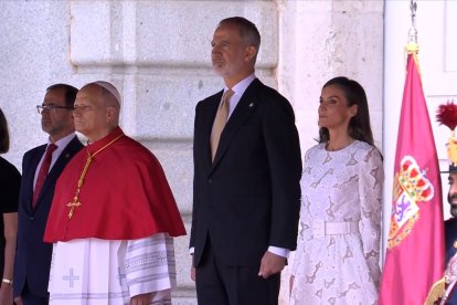 El Papa León XIV junto a los Reyes de España en el Palacio Real