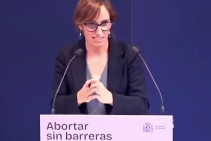 ¿Quieres decir que el aborto es un ejercicio de hacer sufrimiento a un feto?, reformula la ministra Mónica García