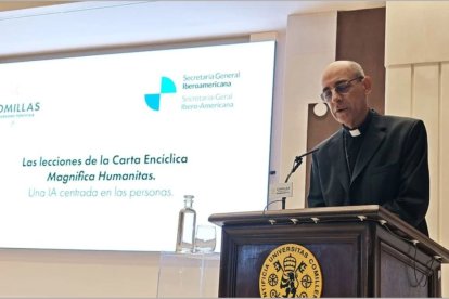 El cardenal prefecto para la Doctrina de la Fe, Víctor Manuel Fernández, en Comillas