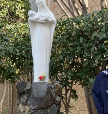 Minami es una niña de 8 años de Tolkio, interesada en Jesús hace tiempo, que se bautiza en la Pascua de 2026