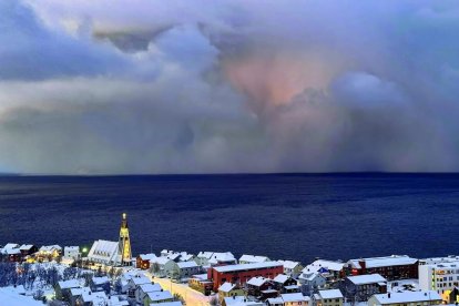 Vista de Hammerfest desde la colina de Salen.