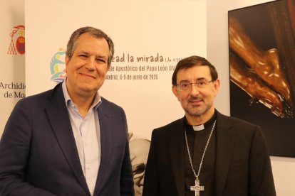 Álex Rosal, director de Religión en Libertad junto con el cardenal Cobo, arzobispo de Madrid, durante la entrevista