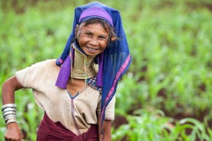 Las mujeres jirafa de Myanmar -Birmania- son famosas, pero esta práctica va desapareciendo con el cristianismo