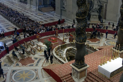 Francisco ordenó que su velatorio fuera más sencillo que con los anteriores papas.
