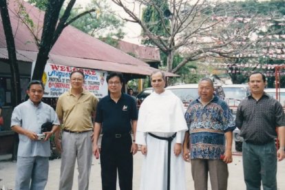 Prevost, el día final de 2004, con los agustinos de Cebú, Filipinas