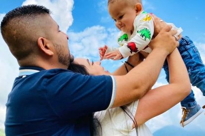La decisión de dar vida en vez de quitarla tiene continuidad: Johana es hoy también ella madre.