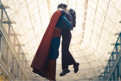 Superman y Lois Lane, en la película de 2025, tienen una relación bastante inmadura, pero que puede elevarse