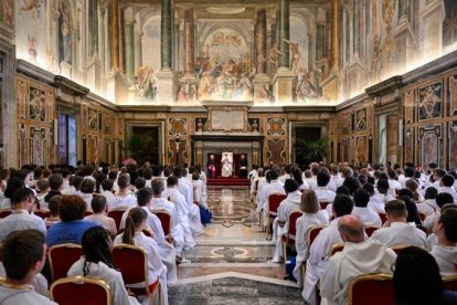 Un momento de la intervención del Papa, quien animó a los acólitos a estar atentos a la posible llamada de Dios al sacerdocio.