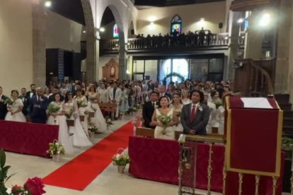 Trece parejas contrajeron matrimonio alentados por el modelo de sus predecesores del año anterior y por una homilía muy clara.