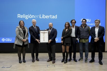 El equipo de Fertilitas recibe el Premio ReL Ciencia y Fe.