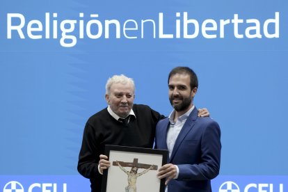 Kiko Argüello recoge el Premio Especial del Año.
