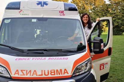La hermana Marzia en el servicio de ambulancias de emergencia.