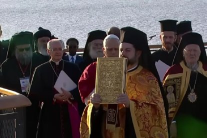 El Papa León, el Patriarca Teófilo de Constantinopla y otros líderes cristianos rezan en Iznik, la Nicea histórica, 12 siglos tras el Concilio