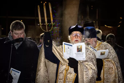 El sacerdote ucraniano durante la pasada fiesta de la Epifanía.