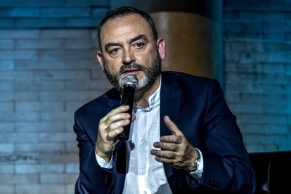 Jesús Sánchez Adalid, sacerdote y novelista, en un evento cultural en 2018