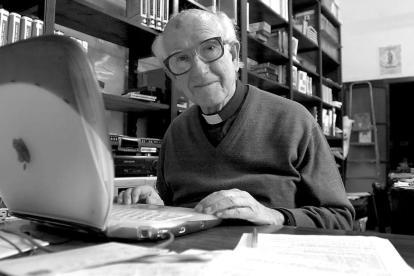 El escritor italiano Vittorio Messori, al dedicarle un libro, lo llamó “gran apologista español”.