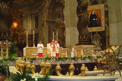 Benedicto XVI tuvo una breve intervención para saludar a los asistentes a la beatificación de estos 8 mártires.