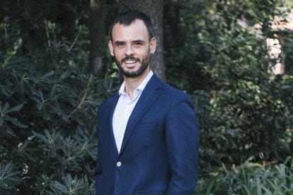 Javier Alonso explica su testimonio con la pornografía, cómo le dañaba, como la dejó y cómo intervino Dios