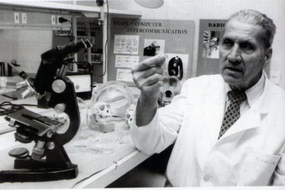 Jose Manuel Rodríguez Delgado, científico neurólogo que experimentó con toros de lidia