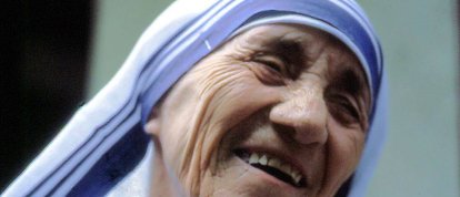 Las anécdotas de la vida de la Madre Teresa de Calcuta dicen tanto de ella como sus propios escritos y palabras. Foto: Manfredo Ferrari / Wikipedia.