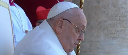 El Papa se ha recuperado este viernes de un episodio violento que complicó su cuadro respiratorio.