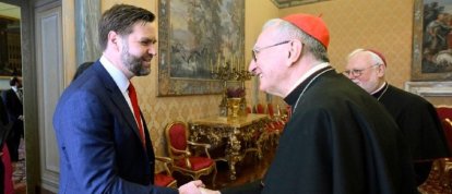 JD Vance es recibido por el cardenal Parolin en el Vaticano en la mañana de Sábado Santo