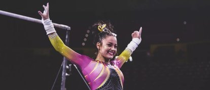 Justine Callis fue una gimnasta de alto nivel hasta 2019, y evangelizadora protestante casi hasta 2022