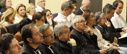 En primer término en la foto, tercero y cuarto por la izquierda, José María Alsina, director del congreso Cor Iesu, Spes Mundi, y Luis Argüello, arzobispo de Valladolid.