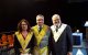 En la imagen, Nieves Bayo y el Gran Comendador ad vitam del Supremo Consejo Masónico de España, Joan-Francesc Pont Clemente, flanquean al hermano Philippe Foussier.