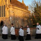 Procesión de Jueves Santo en el santuario de la Virgen de Walsingham en Inglaterra