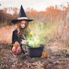 Si pensabas celebrar Halloween en familia este 2025, la Asociación Internacional de Exorcistas tiene algo que decir.